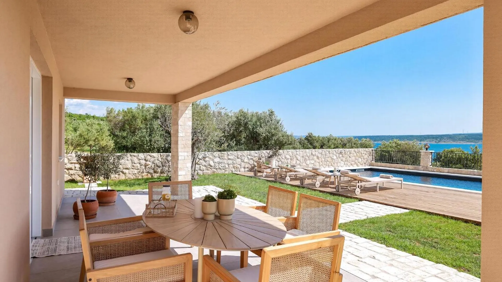 Villa Grota Maslenica Croatia