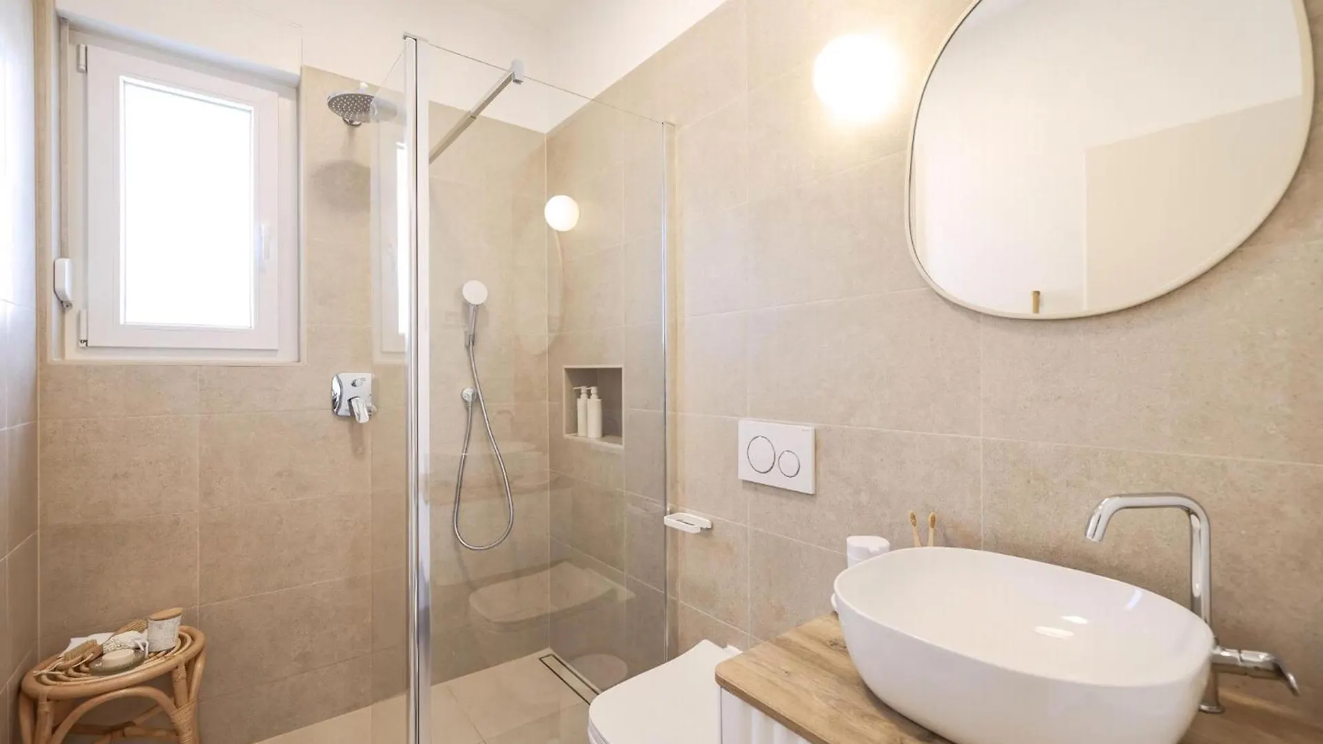 Villa Grota Maslenica Holiday home