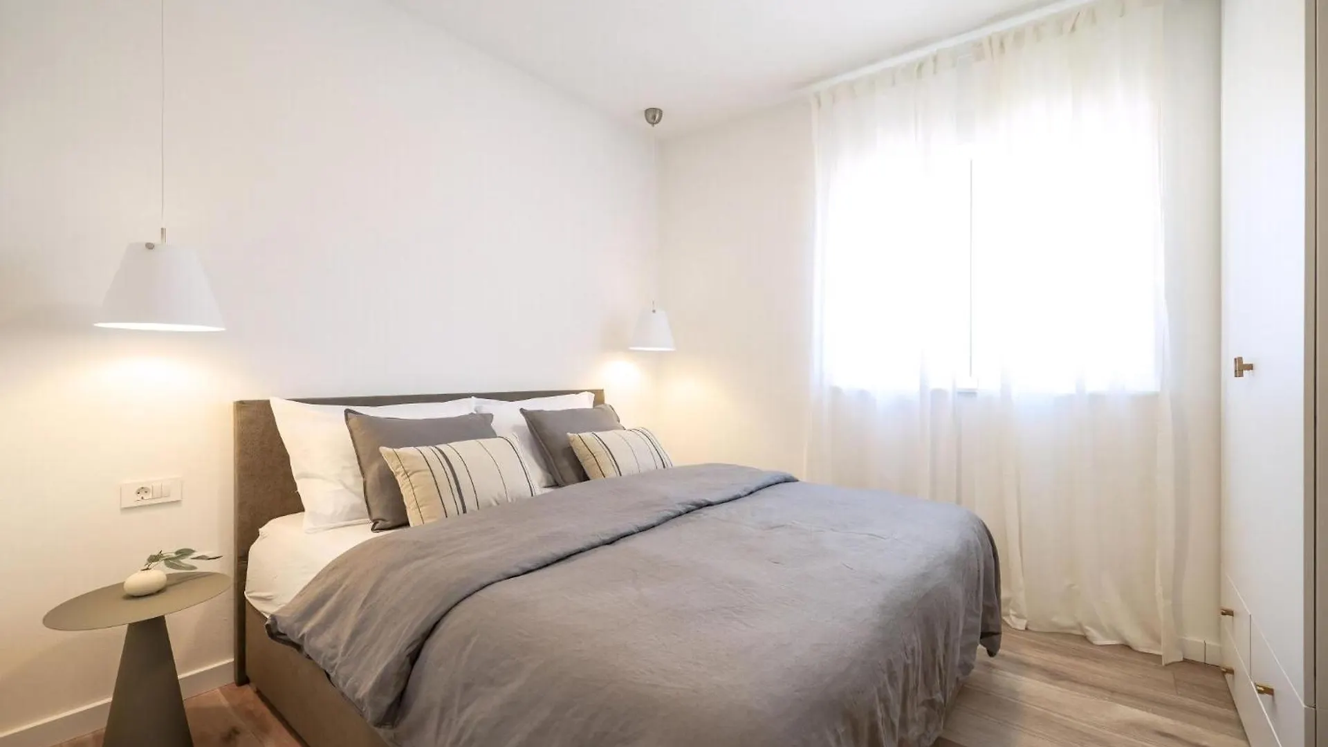 Villa Grota Maslenica Holiday home
